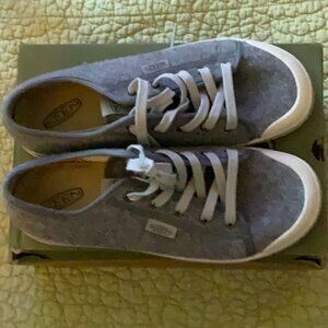 Cute Grey Elsa Lite Keen Sneakers, Worn twice